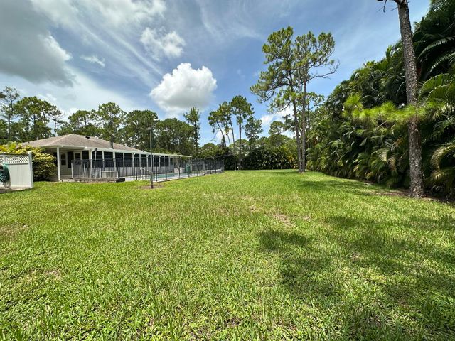 16193 72nd Road N, Loxahatchee, FL 33470