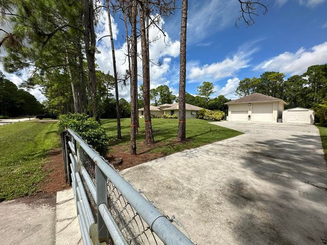 16193 72nd Road N, Loxahatchee, FL 33470