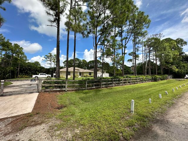 16193 72nd Road N, Loxahatchee, FL 33470