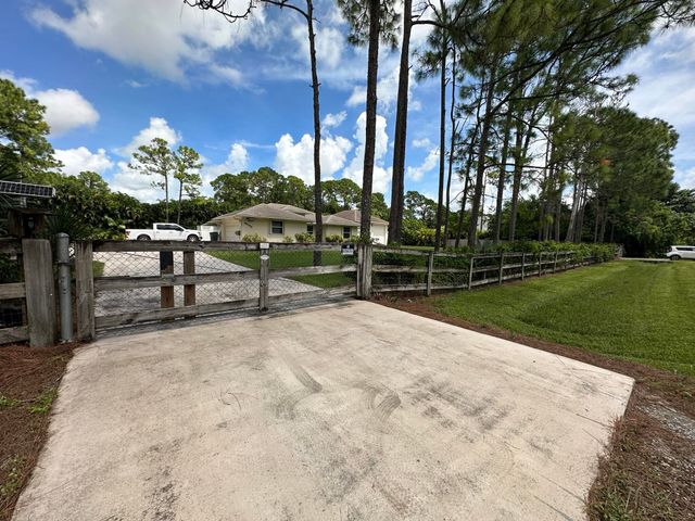 16193 72nd Road N, Loxahatchee, FL 33470