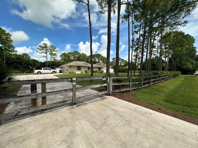 16193 72nd Road N, Loxahatchee, FL 33470