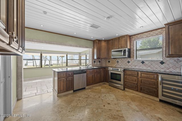 8842 MCKENNA Drive, Jacksonville, FL 32226