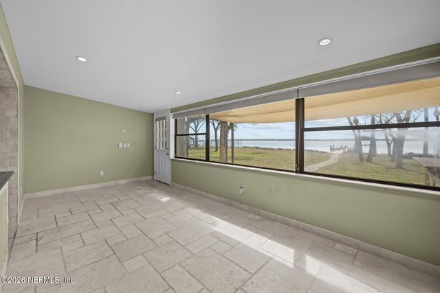 8842 MCKENNA Drive, Jacksonville, FL 32226