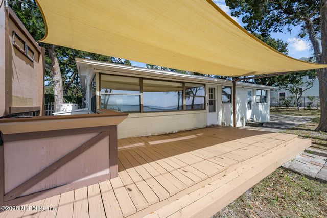 8842 MCKENNA Drive, Jacksonville, FL 32226