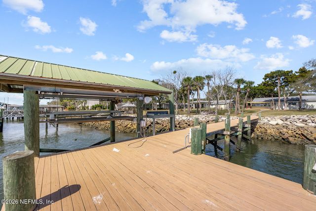 8842 MCKENNA Drive, Jacksonville, FL 32226