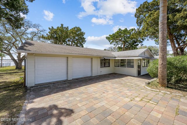 8842 MCKENNA Drive, Jacksonville, FL 32226