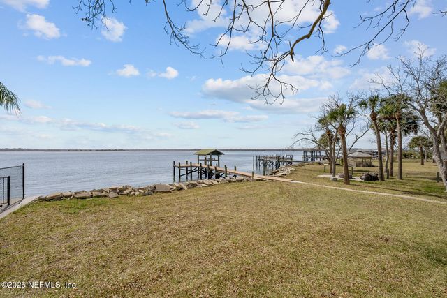 8842 MCKENNA Drive, Jacksonville, FL 32226