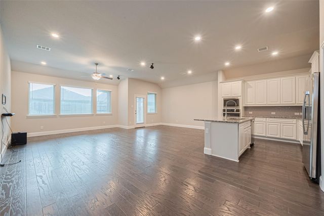 22092 Volante Drive, Spring, TX 77386