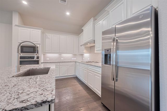 22092 Volante Drive, Spring, TX 77386