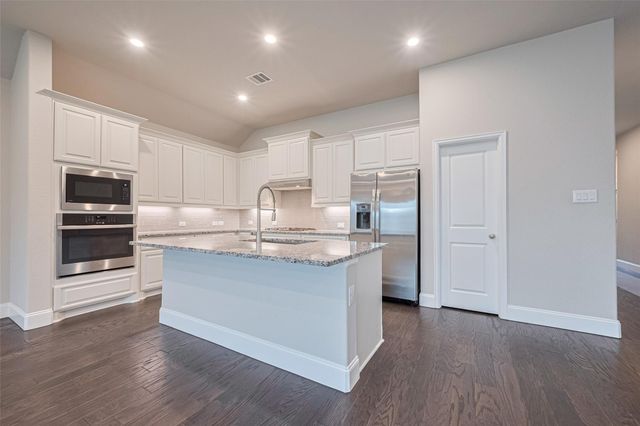 22092 Volante Drive, Spring, TX 77386