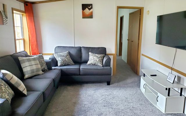 5 Mount Laurel Road, Norwich, CT 06360