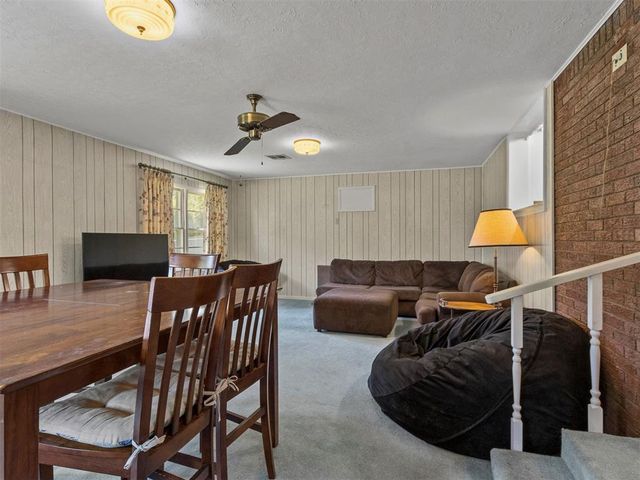 204 Country Club Terrace, Midwest City, OK 73110