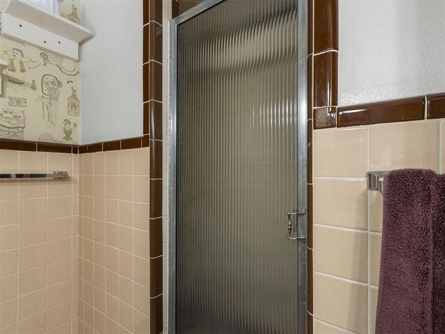 204 Country Club Terrace, Midwest City, OK 73110