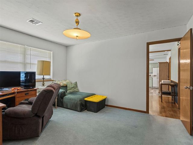204 Country Club Terrace, Midwest City, OK 73110
