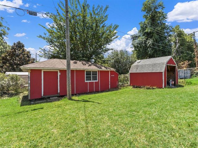 204 Country Club Terrace, Midwest City, OK 73110