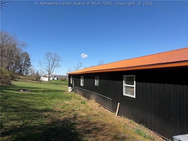 356 Cherry Lane, Point Pleasant, WV 25550