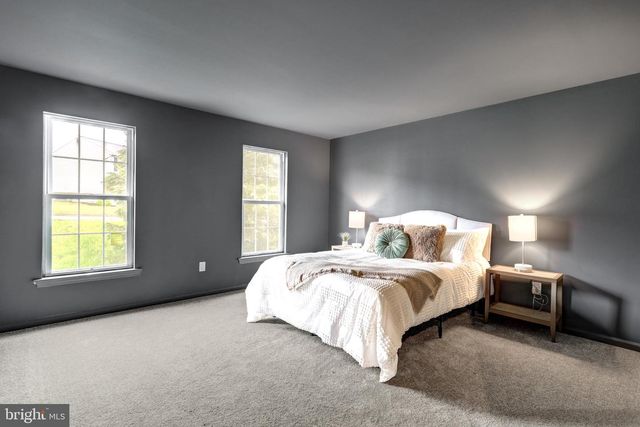 338 DOGWOOD LN, Womelsdorf, PA 19567