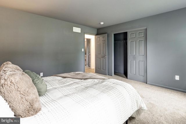 338 DOGWOOD LN, Womelsdorf, PA 19567