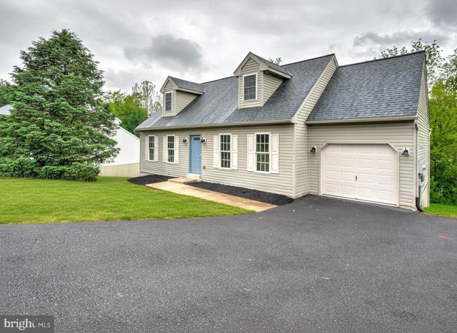 338 DOGWOOD LN, Womelsdorf, PA 19567