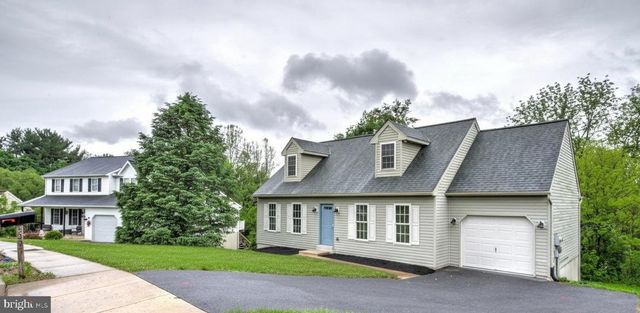 338 DOGWOOD LN, Womelsdorf, PA 19567