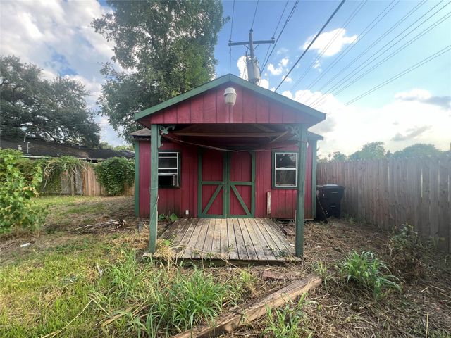 7214 Redding Road, Houston, TX 77036