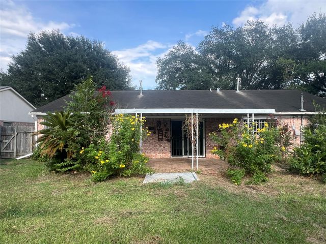 7214 Redding Road, Houston, TX 77036