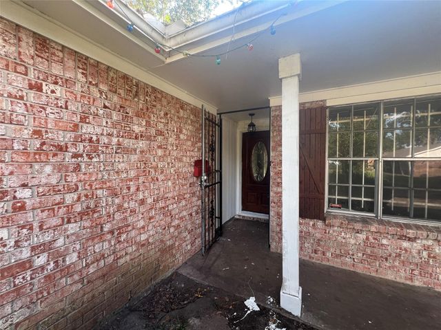 7214 Redding Road, Houston, TX 77036