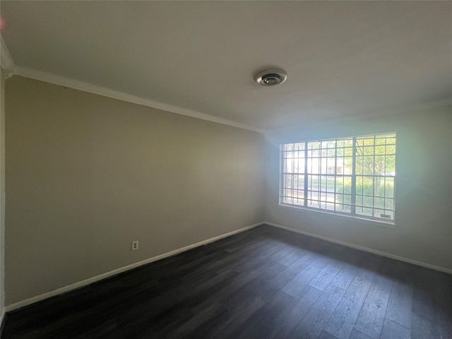 7214 Redding Road, Houston, TX 77036