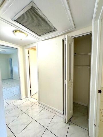 116 Oxford 400, West Palm Beach, FL 33417