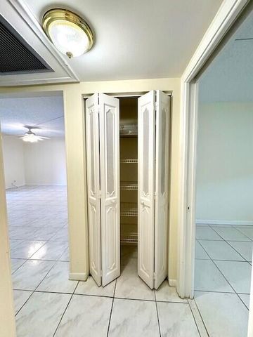 116 Oxford 400, West Palm Beach, FL 33417