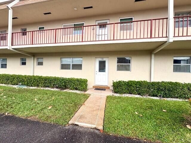 116 Oxford 400, West Palm Beach, FL 33417