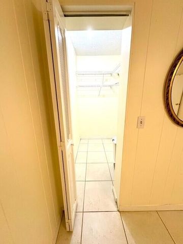 116 Oxford 400, West Palm Beach, FL 33417