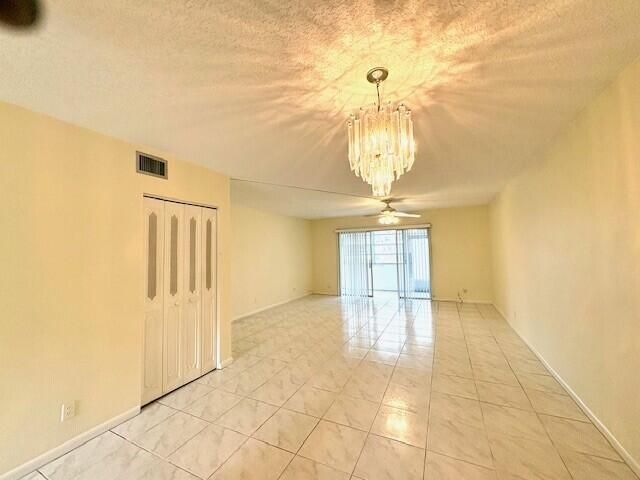 116 Oxford 400, West Palm Beach, FL 33417