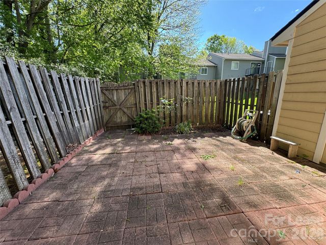 3282 Heathstead Place, Charlotte, NC 28210