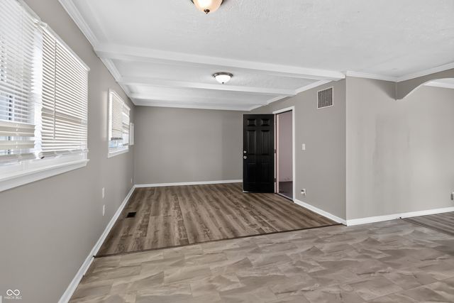 8707 Elmonte Drive, Indianapolis, IN 46226