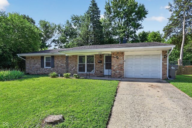 8707 Elmonte Drive, Indianapolis, IN 46226