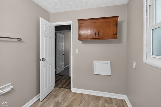 8707 Elmonte Drive, Indianapolis, IN 46226