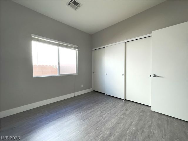 6413 Sierra Sands Street, North Las Vegas, NV 89086