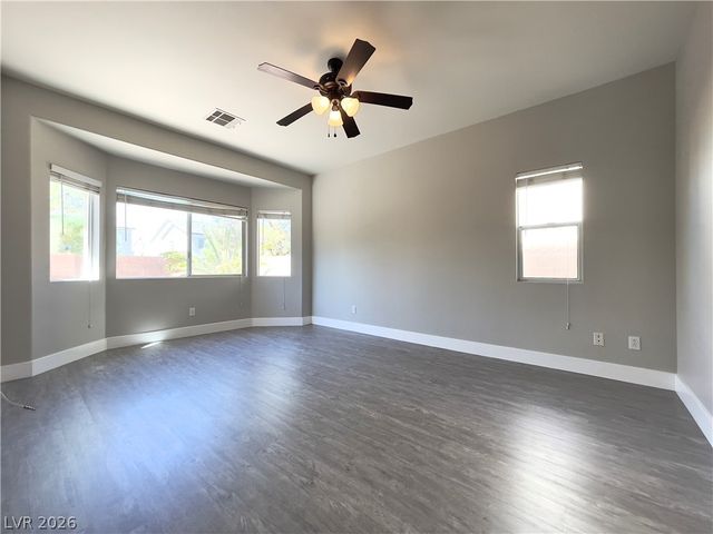 6413 Sierra Sands Street, North Las Vegas, NV 89086
