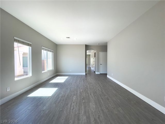 6413 Sierra Sands Street, North Las Vegas, NV 89086