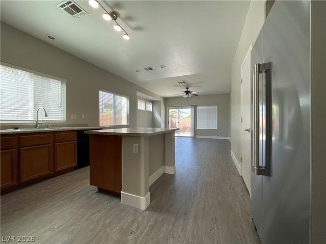 6413 Sierra Sands Street, North Las Vegas, NV 89086