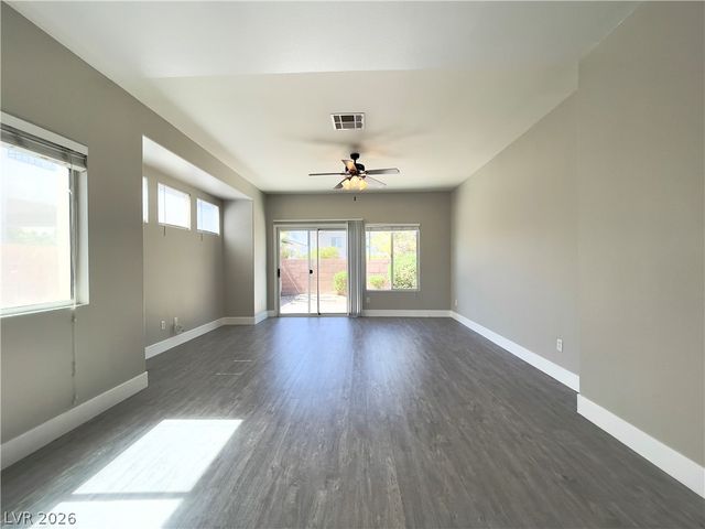 6413 Sierra Sands Street, North Las Vegas, NV 89086