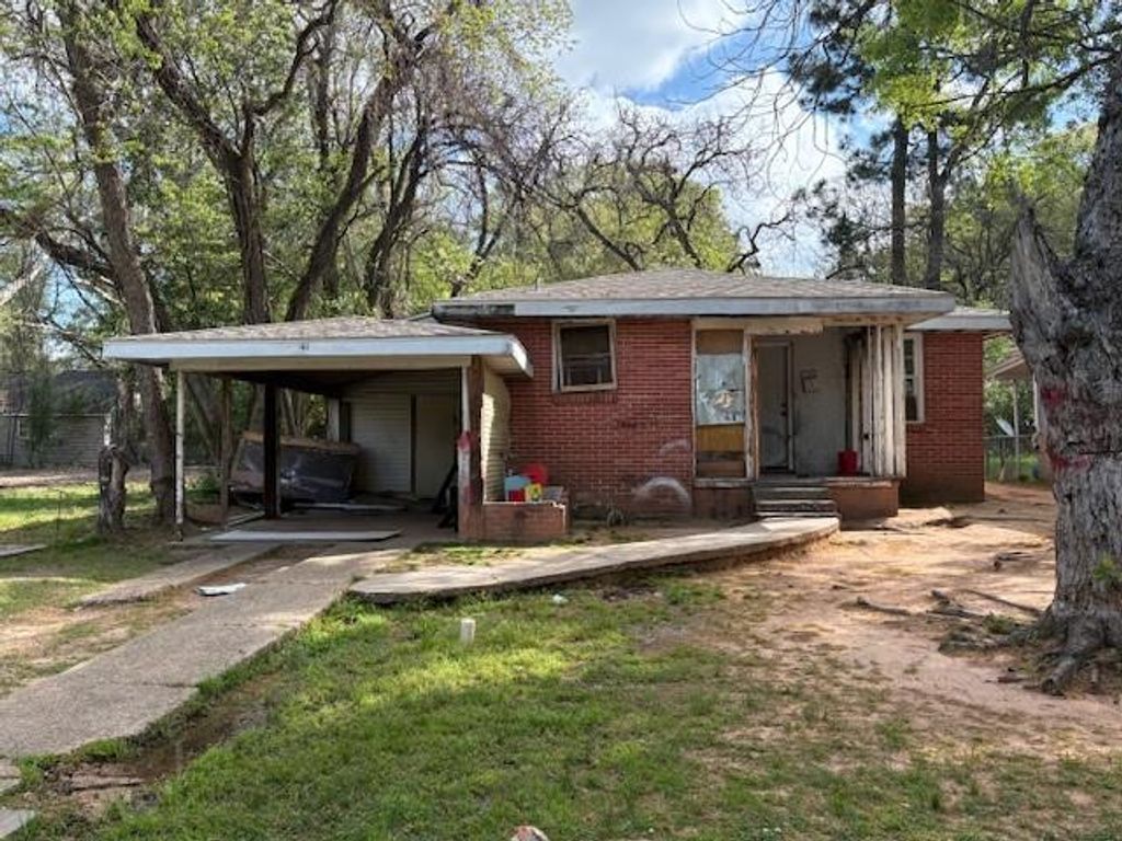 41 ESSIE Street, Alexandria, LA 71301