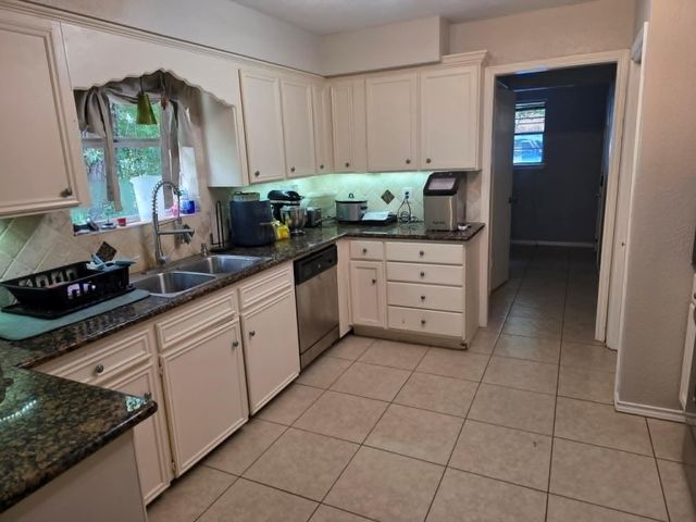 8312 Elm Drive, Montgomery, TX 77316