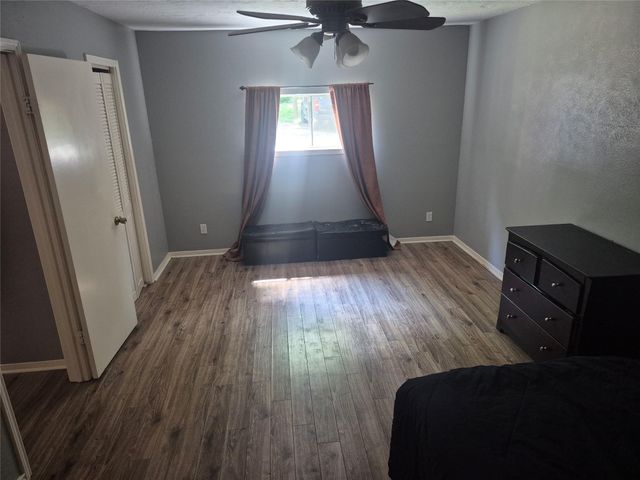8312 Elm Drive, Montgomery, TX 77316