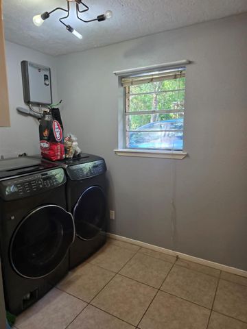 8312 Elm Drive, Montgomery, TX 77316