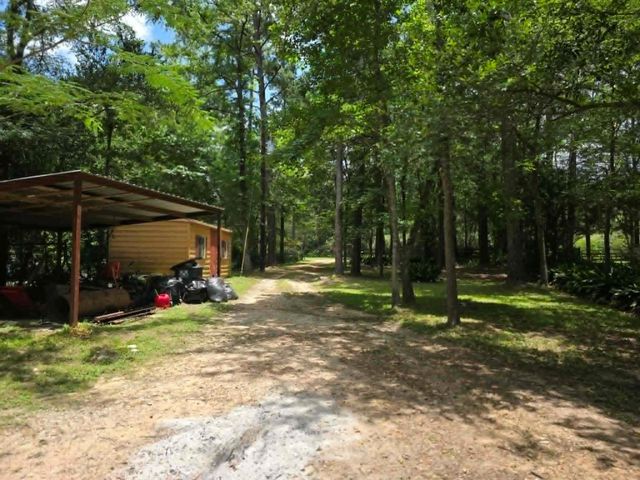 8312 Elm Drive, Montgomery, TX 77316