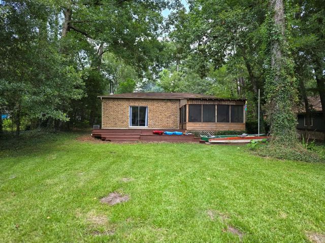 8312 Elm Drive, Montgomery, TX 77316