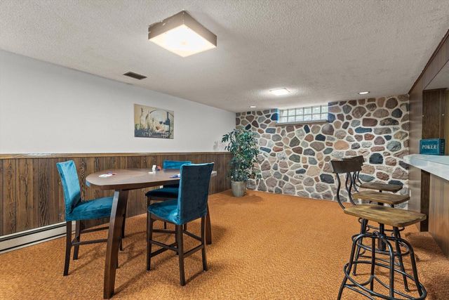 N61W23015 Silver Spring DRIVE, Sussex, WI 53089