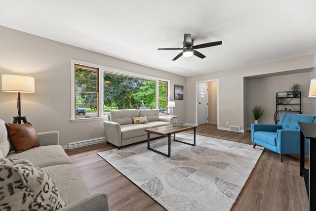 N61W23015 Silver Spring DRIVE, Sussex, WI 53089